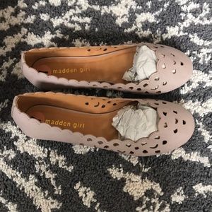 Blush nude flats